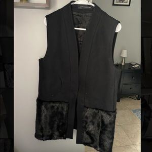 Zara Woman’s vest jacket with fake fur